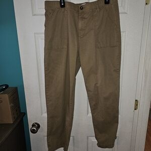 Women's curve appeal khaki pants stretchy waistband Size 14